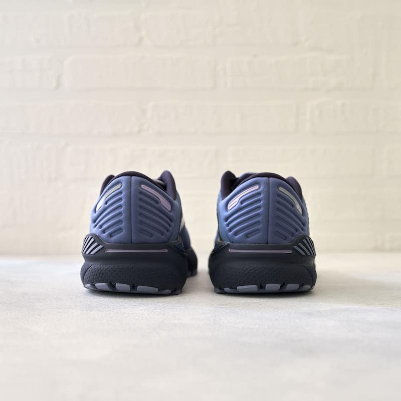 کفش Brooks Adrenaline GTS 22 | پنجه Medium(B) | زنانه