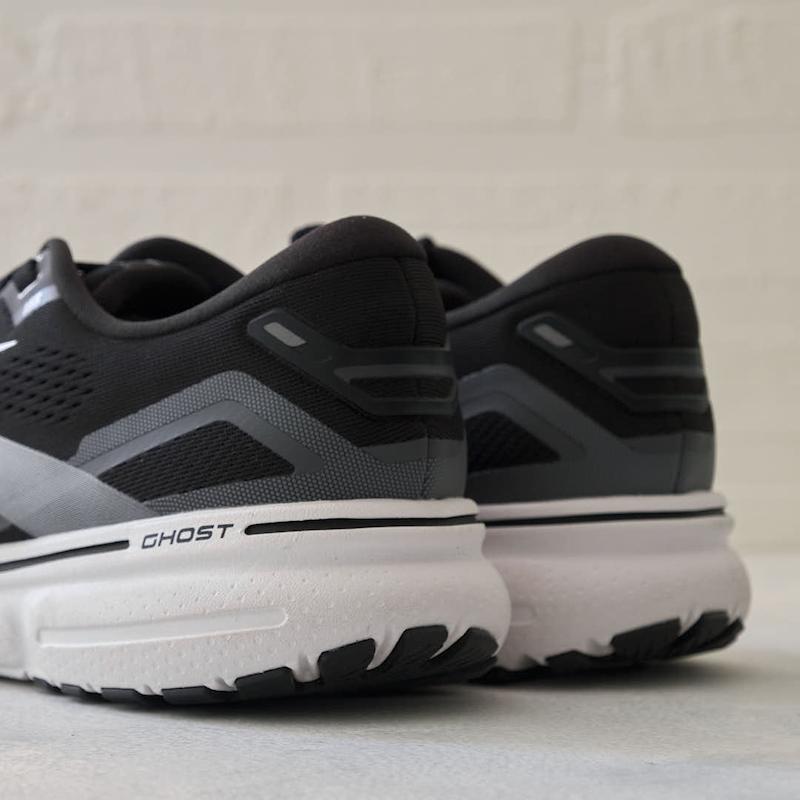 کفش Brooks Ghost 15 | پنجه Wide(2E) | مردانه