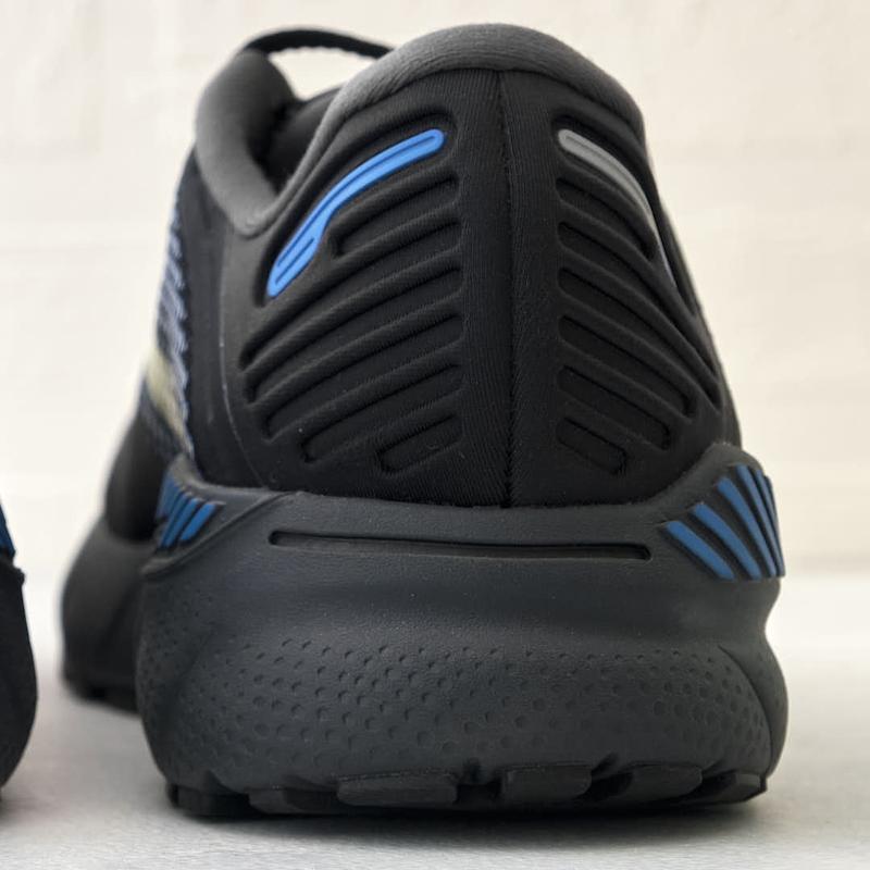 پاشنه ضخیم و دراپ بالای کفش پیاده روی آدرنالین جی تی اس 22 بروکس Brooks Adrenaline GTS 22