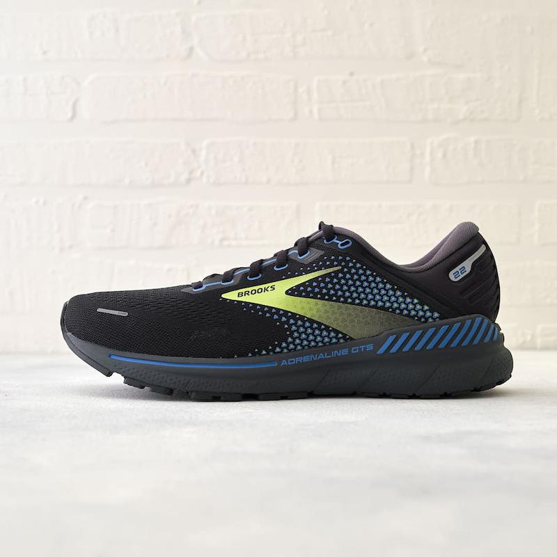 سیستم GuideRails در کفش پیاده روی آدرنالین بروکس Brooks Adrenaline GTS 22 برای کنترل انحراف مچ پا