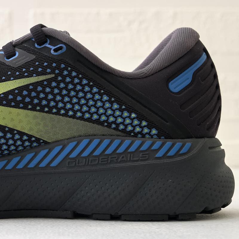 پاشنه ضخیم و دراپ بالای کفش پیاده روی آدرنالین جی تی اس 22 بروکس Brooks Adrenaline GTS 22