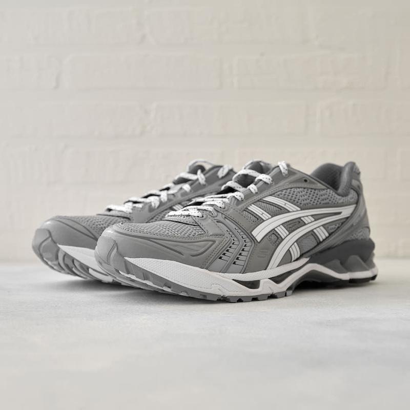 استایل خیابانی و پیاده‌روی راحت شهری با کفش ASICS Gel Kayano