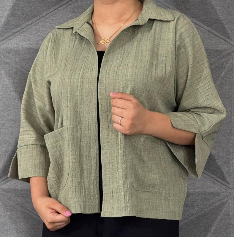 شومیز یقه مردانه جیب‌دار آویدا کد ۱۰۱۰۲۱