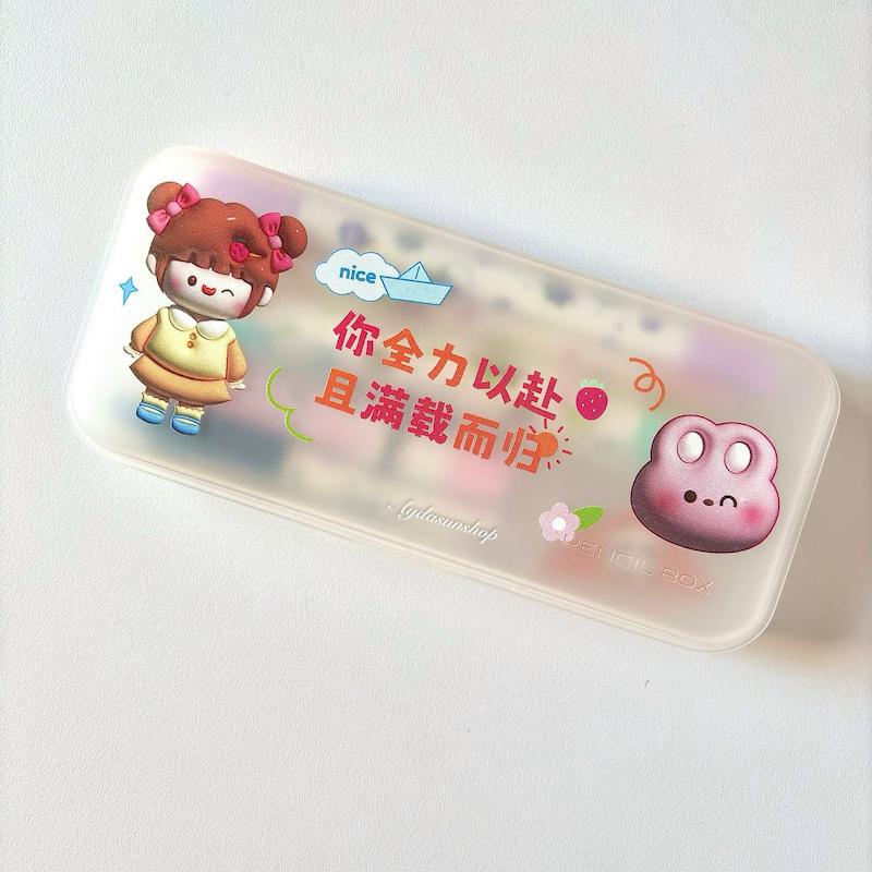 جامدادی شفاف طرح‌دار