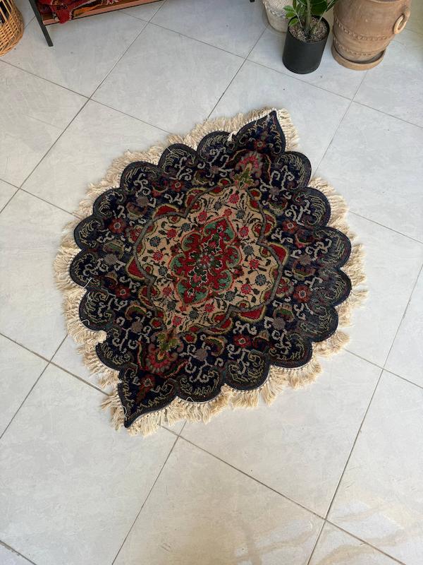 فرش ابعاد ۱۰۳ در ۱۳۶ (کد ۲۰۳) 