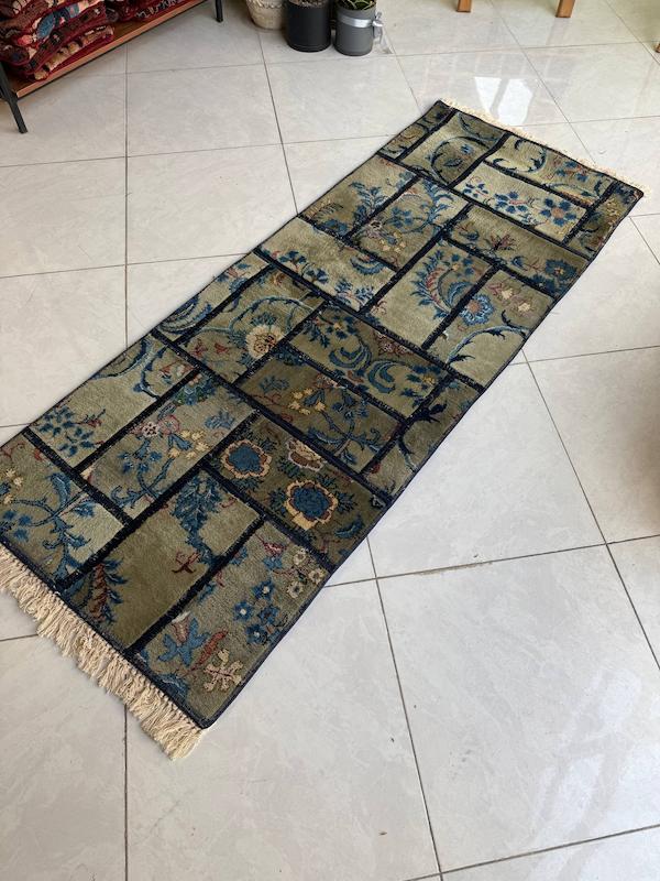 فرش ابعاد ۲ در ۸۰ (کد ۲۹۵)