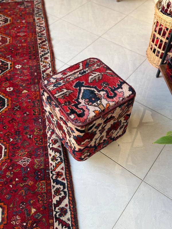 پاف مربعی پایه دار