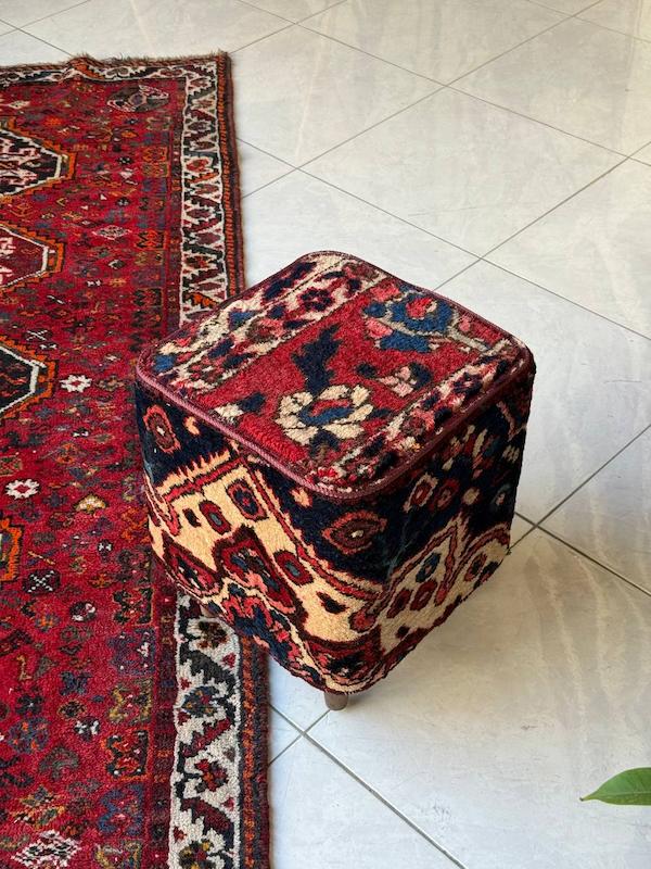 پاف مربعی پایه دار