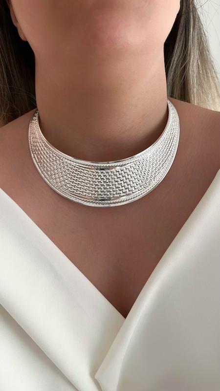 طوق گردنی آجری