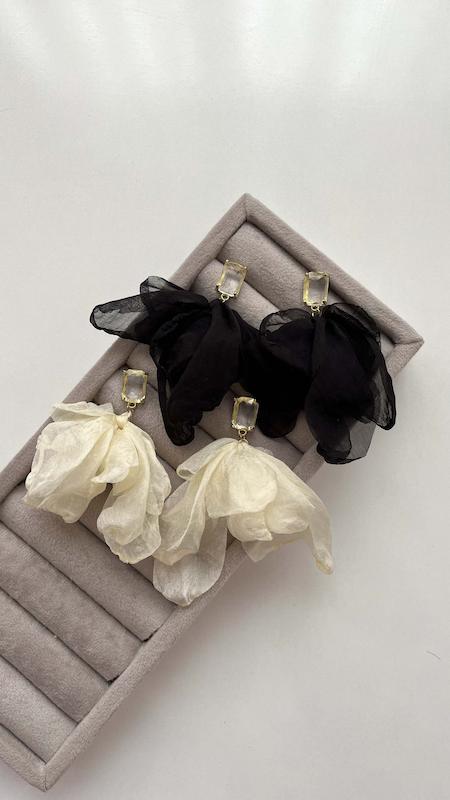 گوشواره عروس پارچه ای کریستالی 