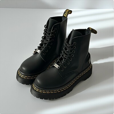 بوت پلتفرم Dr Martens