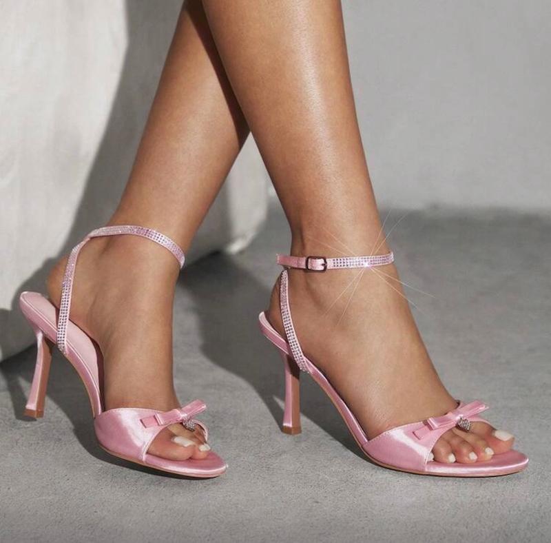 کفش باربی قلب دار💖