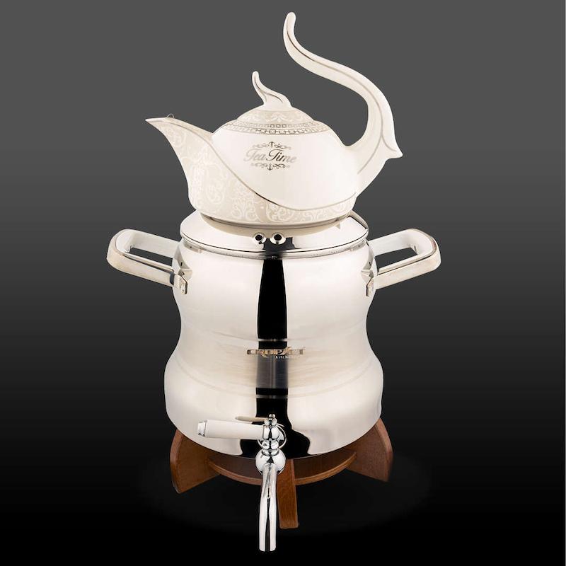 کتری و قوری رونیکا استیل نقره ای براق کروپ ست با پایه وارمر چوبی کد 2804W