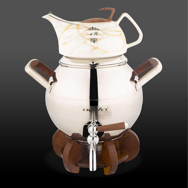 کتری و قوری کیانا استیل نقره ای براق کروپ ست با پایه وارمر چوبی کد 8012