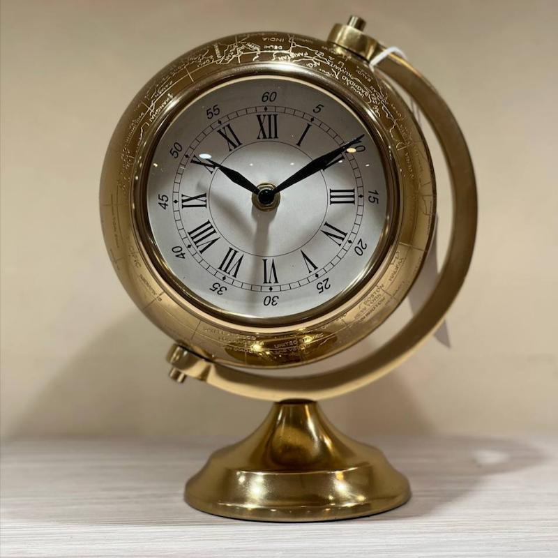 ساعت رو میزی طرح نقشه طلایی کد : 27-611-44 G 