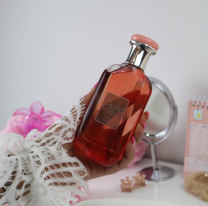 عطر ادکلن موصوف وردی صورتی ارض الزعفران  Mousuf wardi