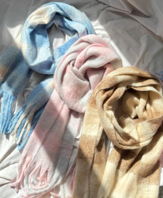 بیگ اسکارف چهارخونه🍦