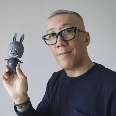 همه چیز درباره سازنده و خالق عروسک لبوبو، این عروسک از کجا اومده؟
