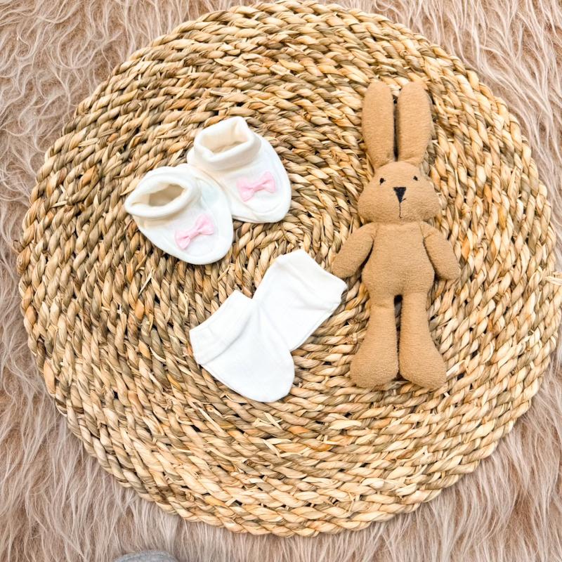 ست دستکش و پاپوش نوزادی دخترانه بی بی فورلایف baby4life