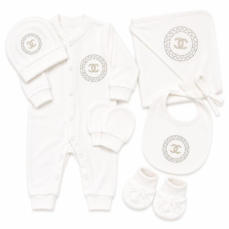 گیفت ست بیمارستانی نوزادی مادرکر mothercare طرح شنل طلایی
