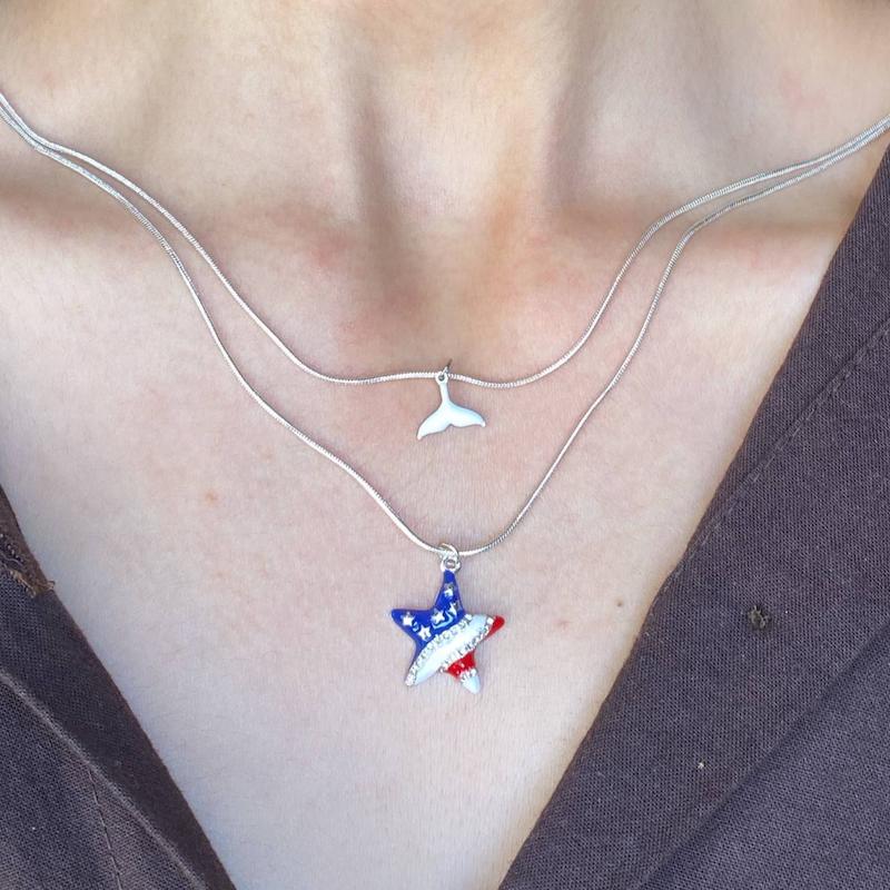 گردنبند دم وال و ستاره