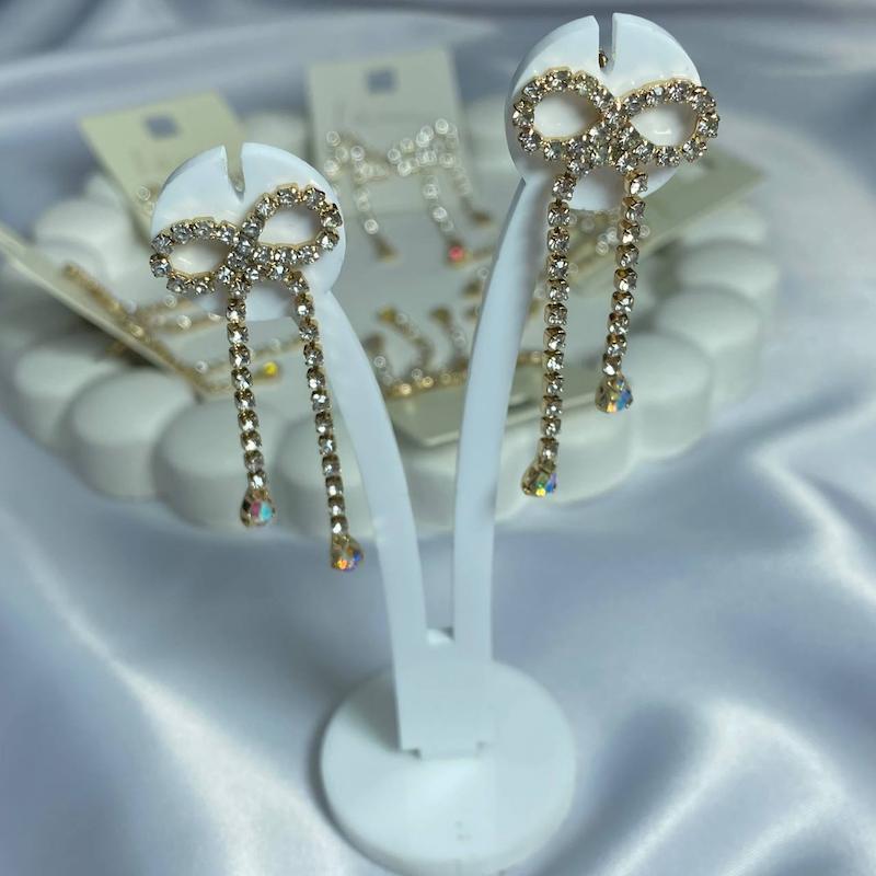 گوشواره پاپیون