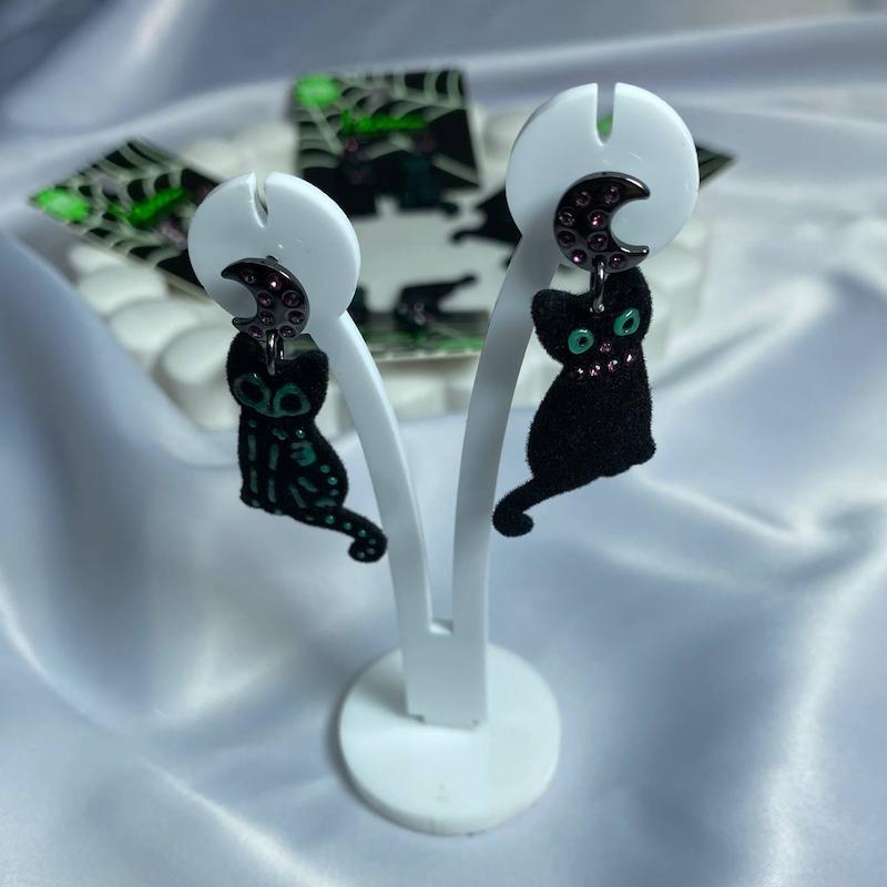 گوشواره مخمل گربه