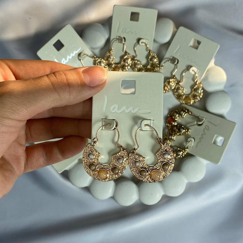 گوشواره سنگی