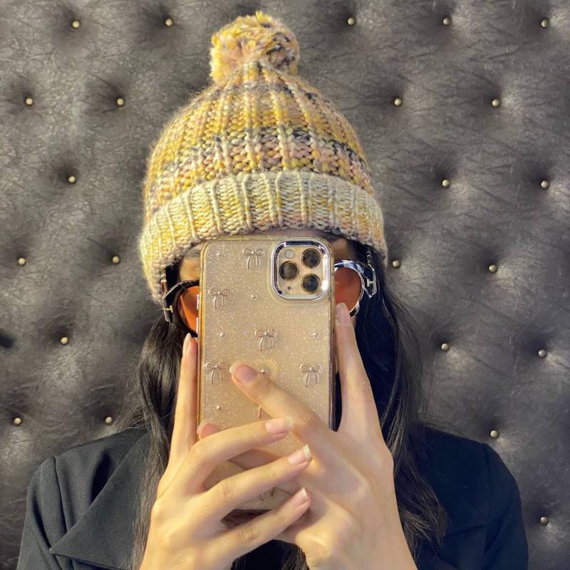 کلاه بافت پوم دار 