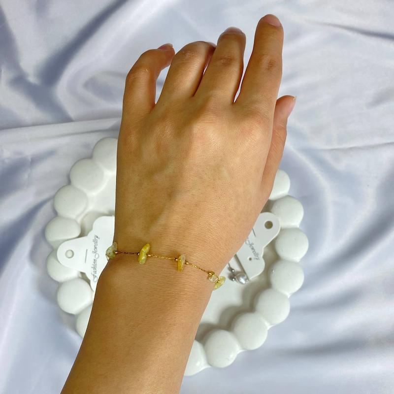 دستبند سنگ سترین