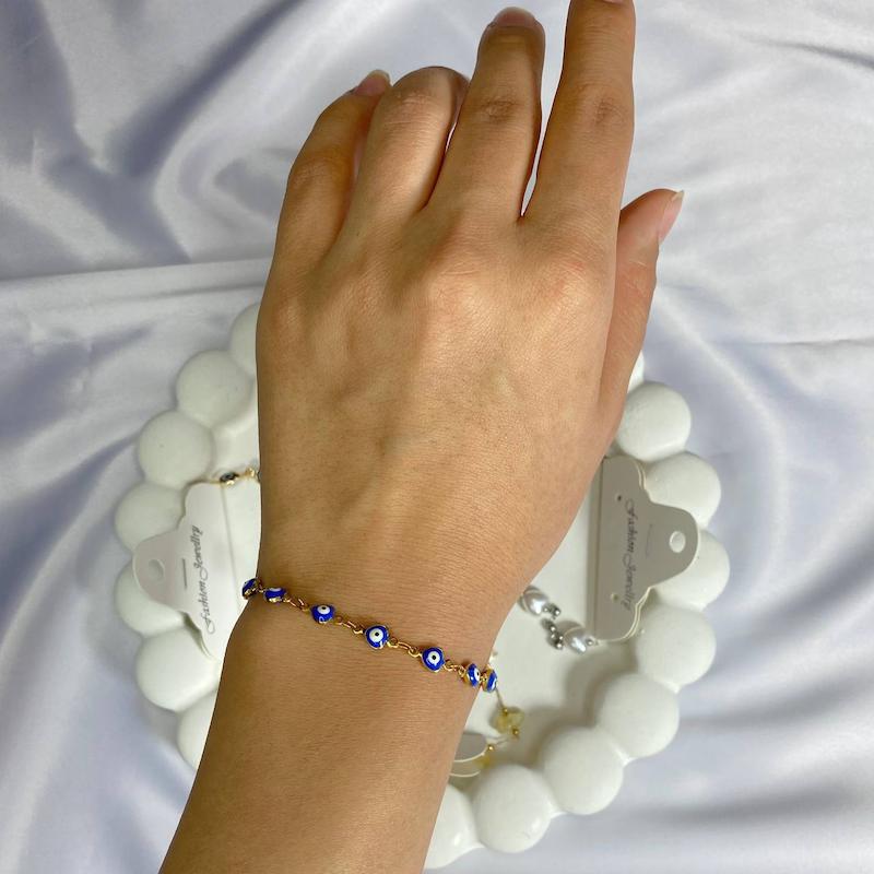 دستبند چشم مثلثی