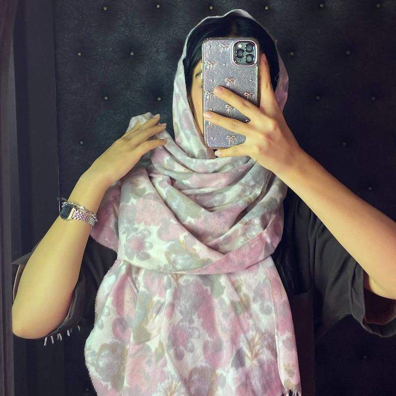 شال موهر گل دار