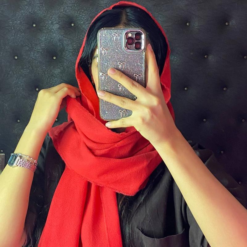 شال موهر قرمز