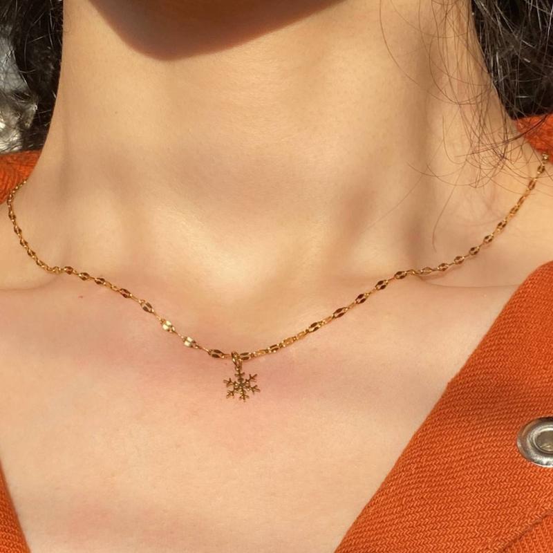 گردنبند برف کوچک