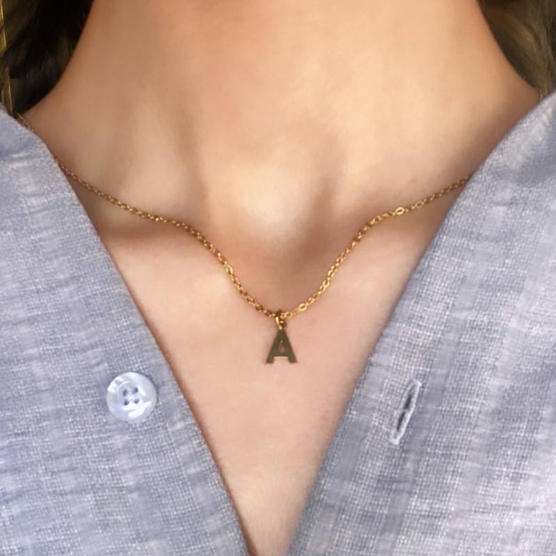 گردنبند حروف 