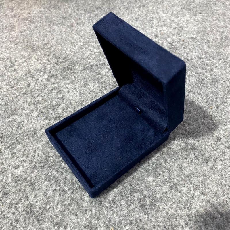 باکس کادویی سرمه ای رنگ کد 141 ابعاد 4*8*10 سانت