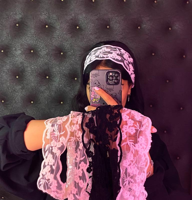 هد بند تابستانه توری مشکی و سفید طرح گل 