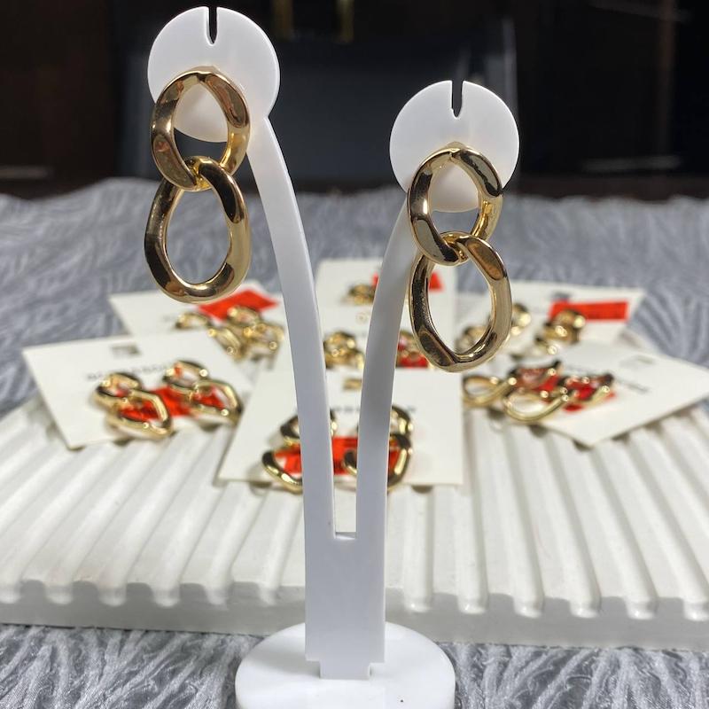 گوشواره اینترلاک طلایی