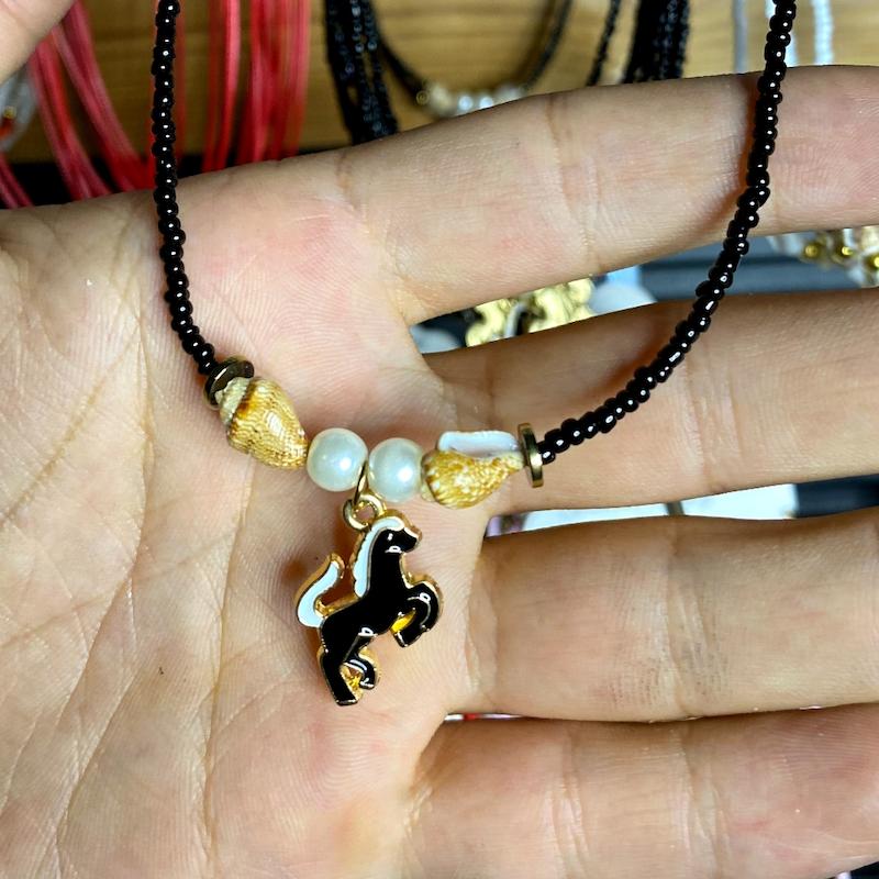 گردنبند منجوقی اسب کد ۱۰۰۱
