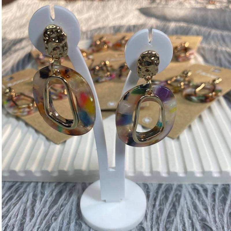 گوشواره رزینی