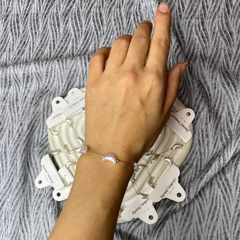 دستبند مروارید ماه 