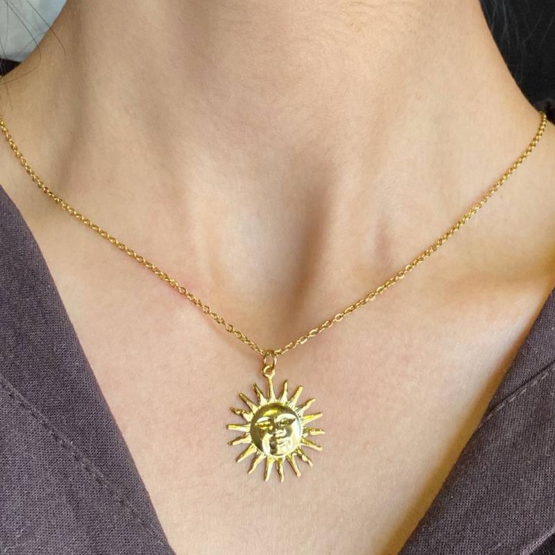 گردنبند sun face