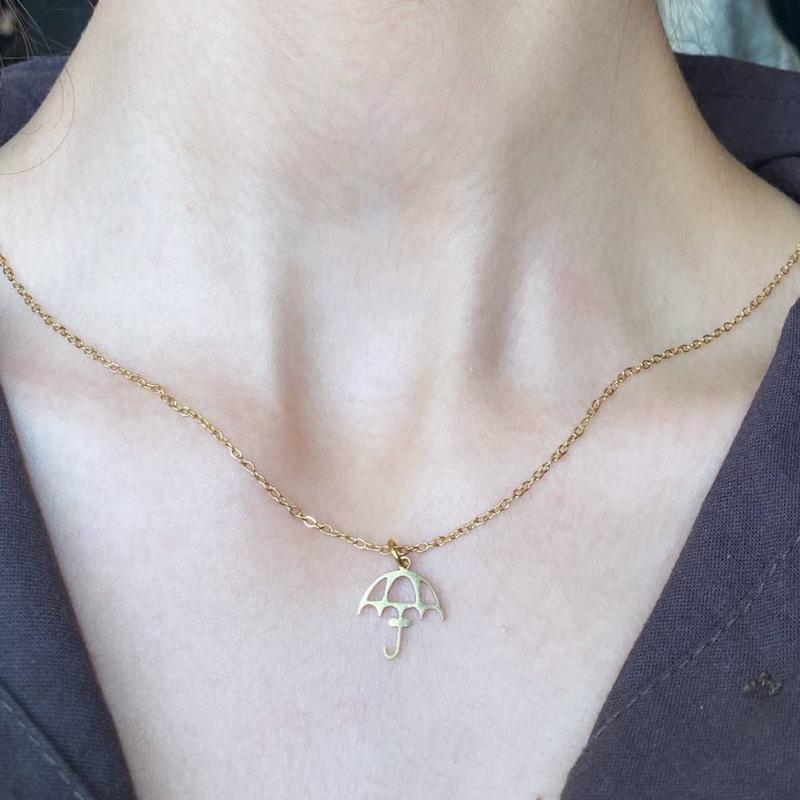 گردنبند چتر