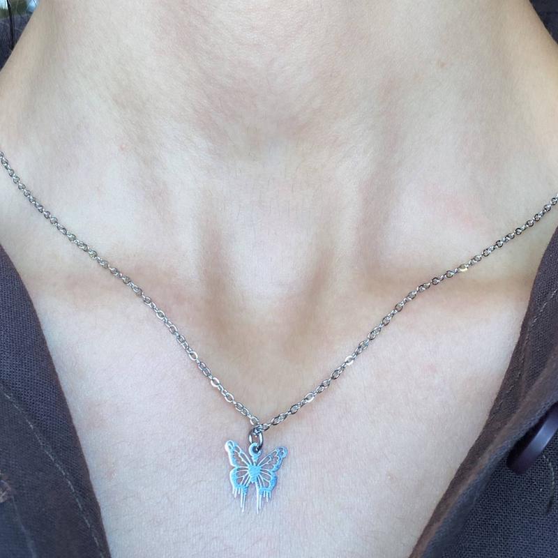 گردنبد پروانه