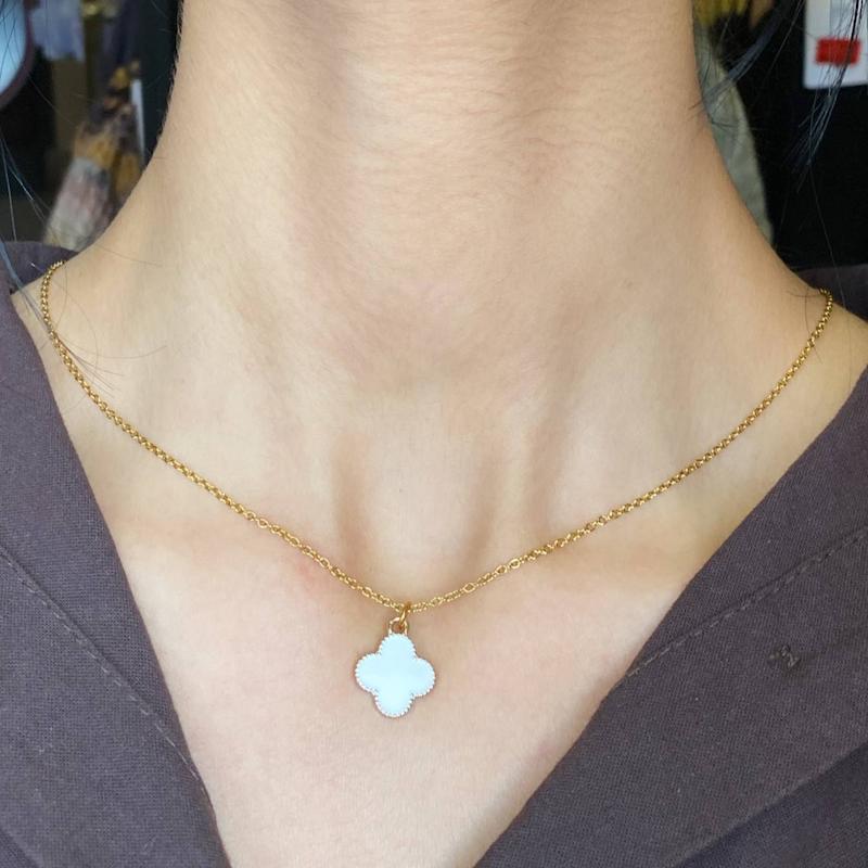 گردنبند ونکلیف صدفی