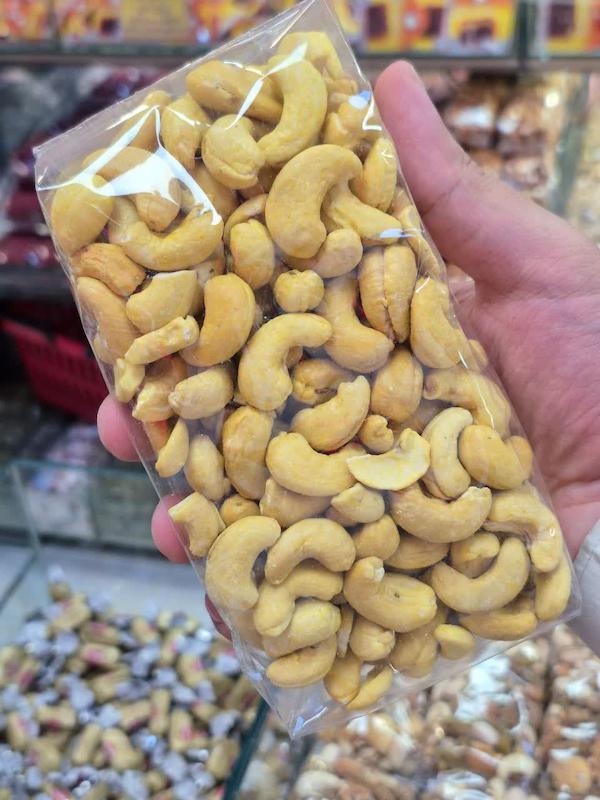 بادام هندی برشته لعابی 
