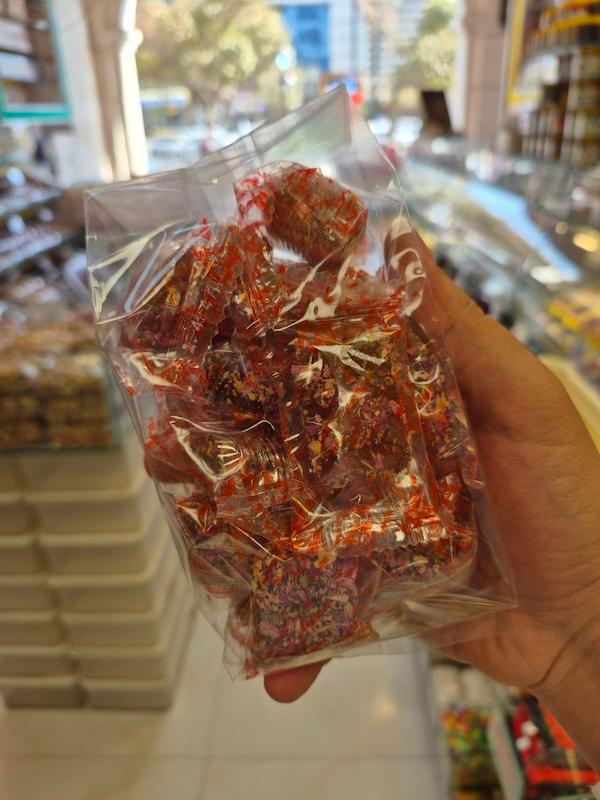 مسقطی انجیر و گل محمدی