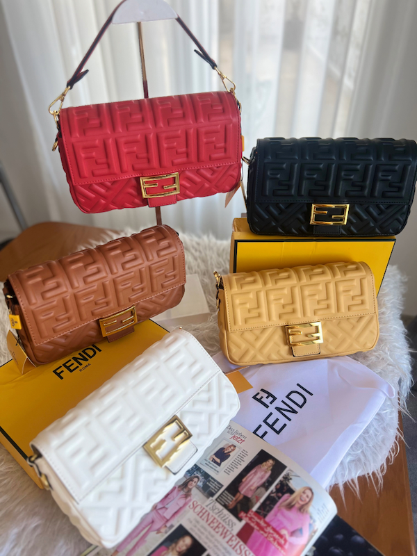 کیف فندی succa فول پک