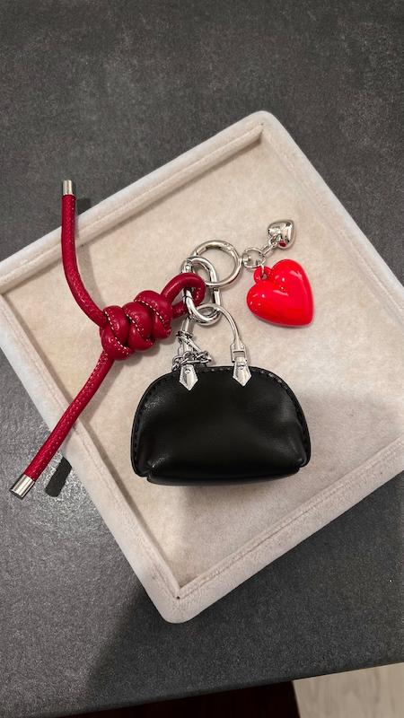 چارم بگ رد هارت