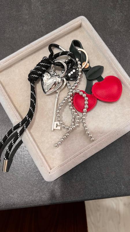 چارم بگ چری